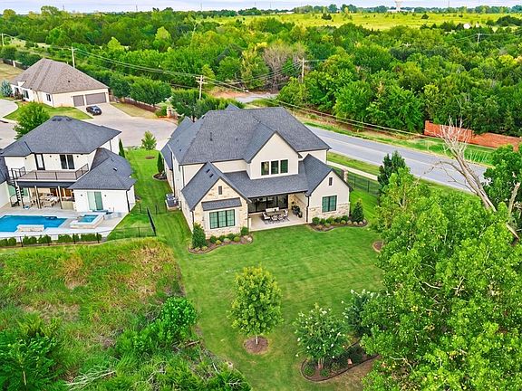 5th image of 465 Saint Claire Dr Lot 19