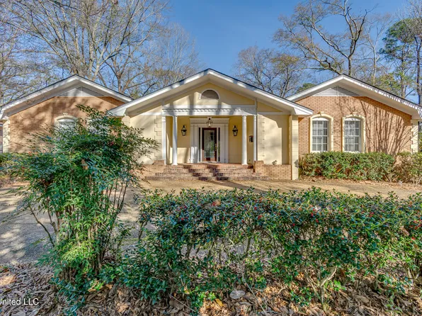 930 Buckley Dr, Jackson, MS 39206