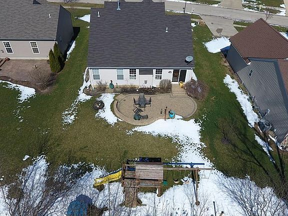 4th image of 32867 Walnut Dr
