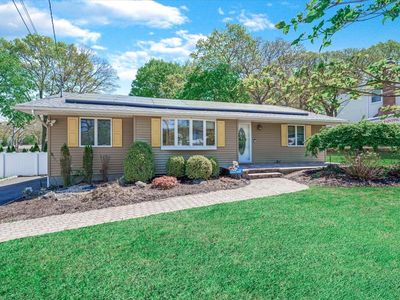 127 Elliot Avenue, Lake Grove, NY, 11755