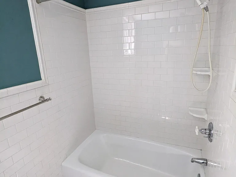 1421 Woodland Dr — Photo 30