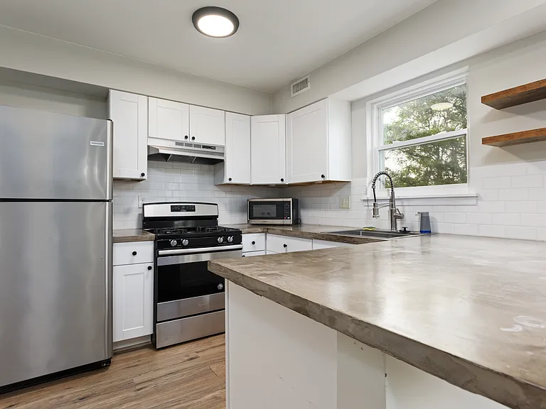 6126 Spring Knoll Dr — Photo 12