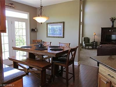 3rd image of 6352 Highland Green Dr
