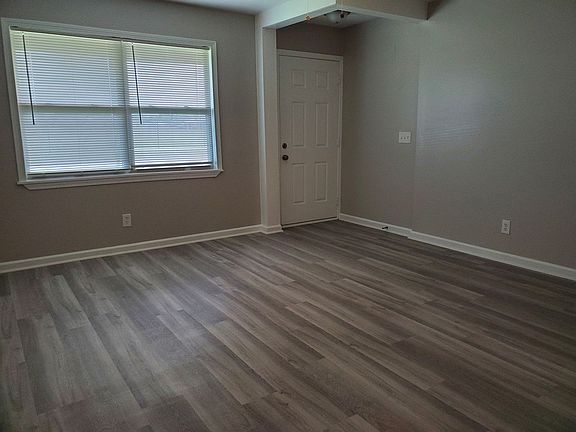 3rd image of 4113 & 4115 W 22nd St #4115