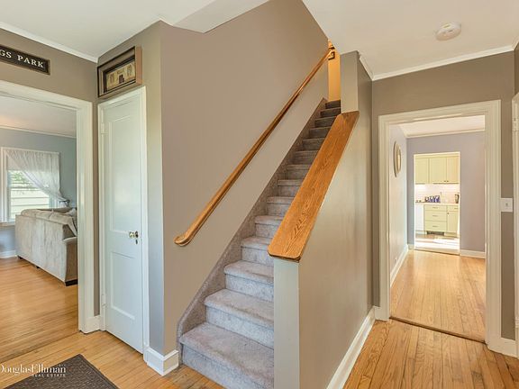 3rd image of 18 Kelly Ct