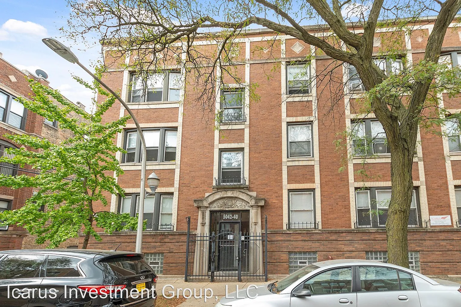 5040 S Champlain Ave APT 1 photo 1