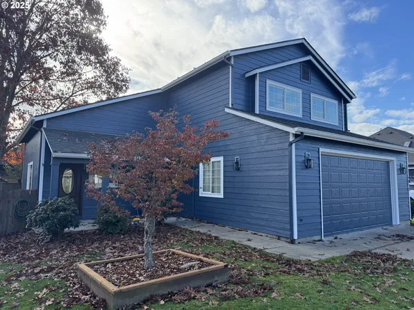 4015 Scenic Dr, Eugene, OR 97404