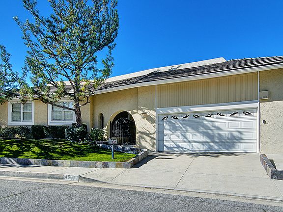 2nd image of 4767 Del Moreno Pl
