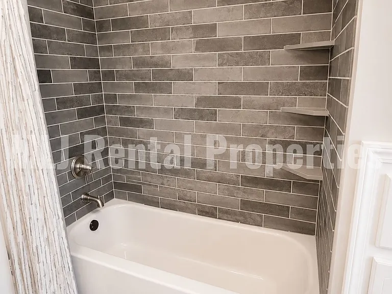 5881 S Irvington Ave — Photo 50
