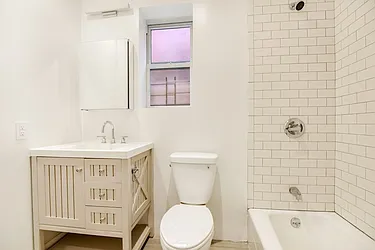 Rented by Akelius Real Estate Management