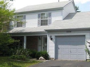 1204 Keswick Dr, Mundelein, IL