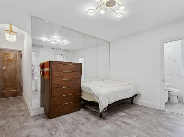 461 West 44th Street image 2 of 5