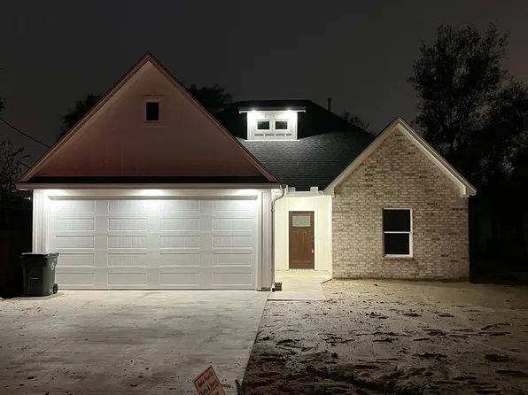 4817 Harrison Ave, Groves, TX 77619