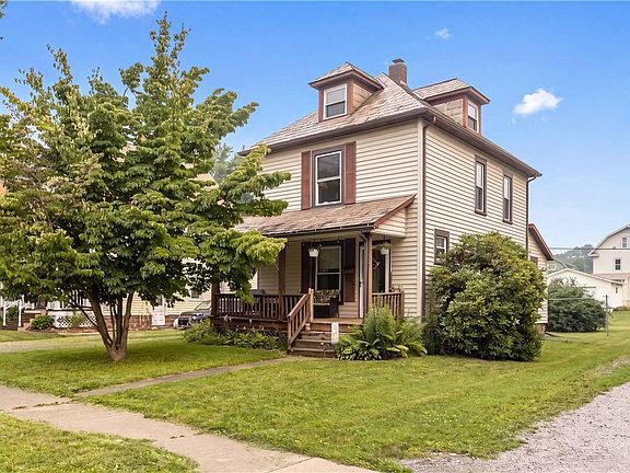 2nd image of 317 Lincoln Ave