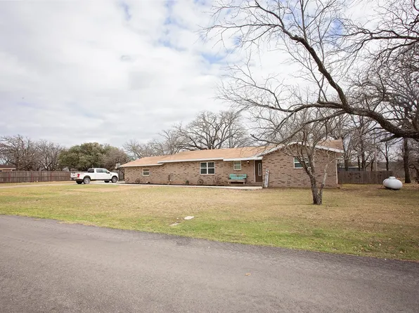 163 Rambling Oaks Rd, Graham, TX 76450