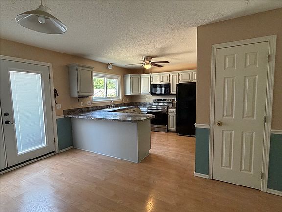 5th image of 5248 Meredith Dr