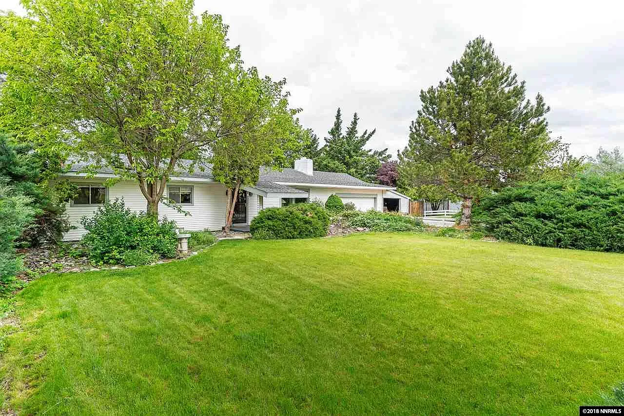 4810 Sinelio Dr photo 1