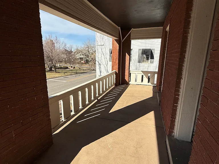 1814 N Shartel Ave #2 — Photo 28