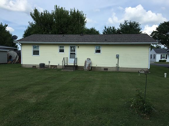 4th image of 304 S Washington St