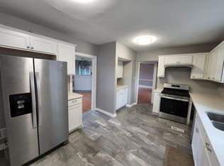 2424 Pioneer Ave, Pittsburgh, PA