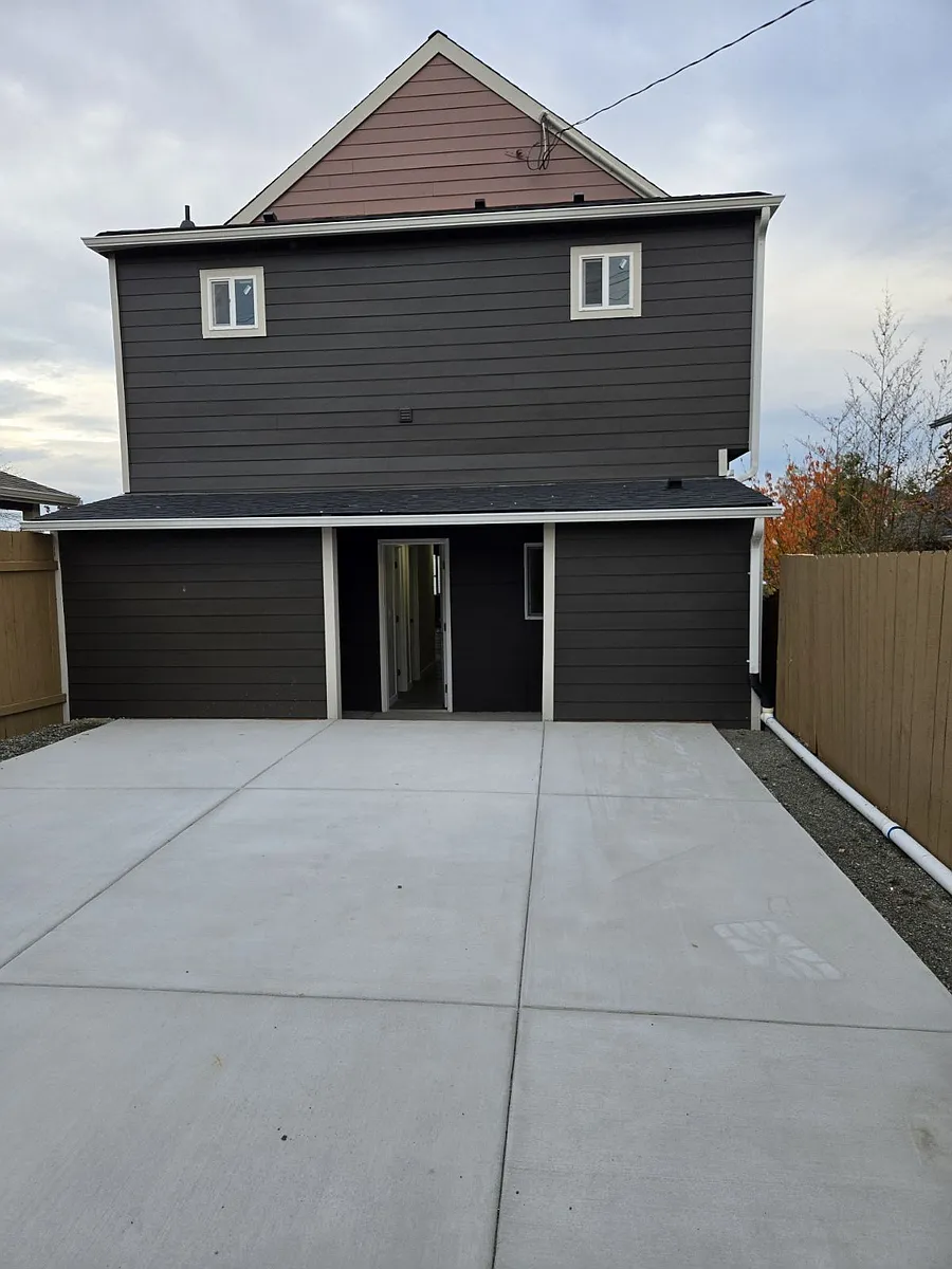 Building Photo - 514 S Wright Ave #1