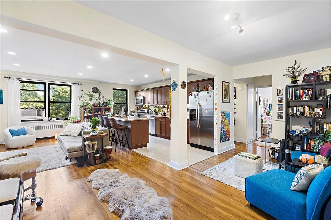 3840 Greystone Avenue #4G photo 1