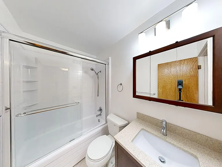 975 Burnett Ave — Photo 24
