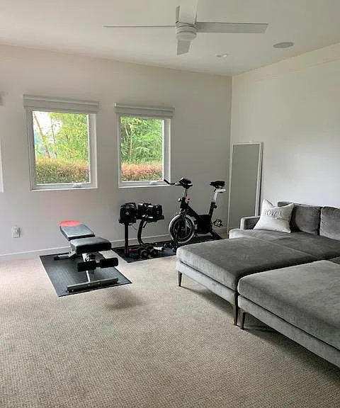 bonus room off garage with backyard separate door (no bathroom)