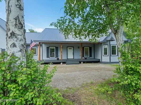 1031 W Balboa Dr, Wasilla, AK 99654