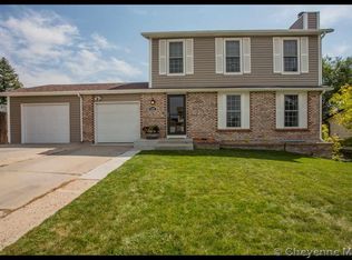 5007 Griffith Ave, Cheyenne, WY 82009