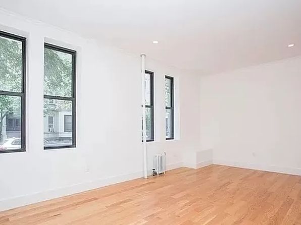 457 15th St APT 2A