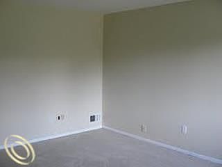 4th image of 15525 Pomona Dr