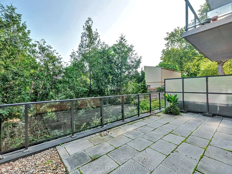 280 Crichton St #105 — Photo 24
