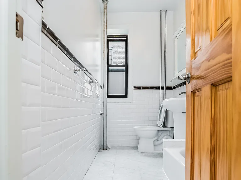 415 Saint Johns Pl #6 — Photo 8