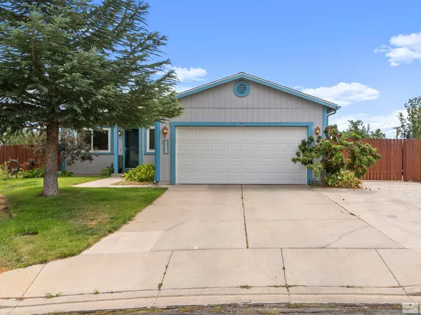 6421 Serrano Ct, Sun Valley, NV 89433