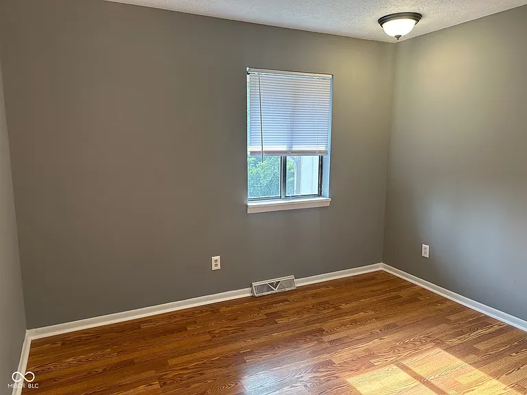 7890 Benjamin Dr — Photo 14