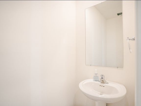 3rd image of 1044 Curly Top Ln