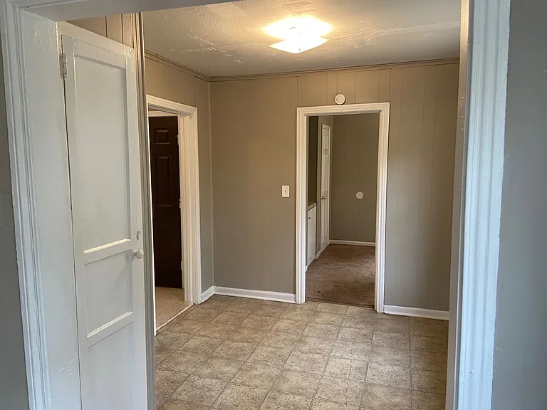 27 Stuart Dr — Photo 21