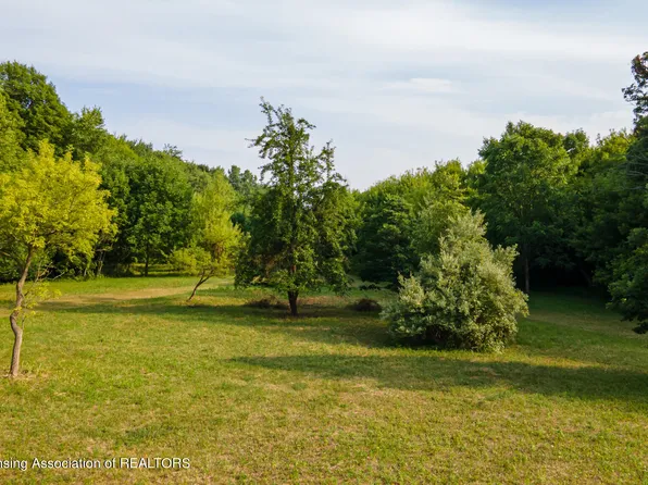 S Lowell Rd, Lansing, MI 48906