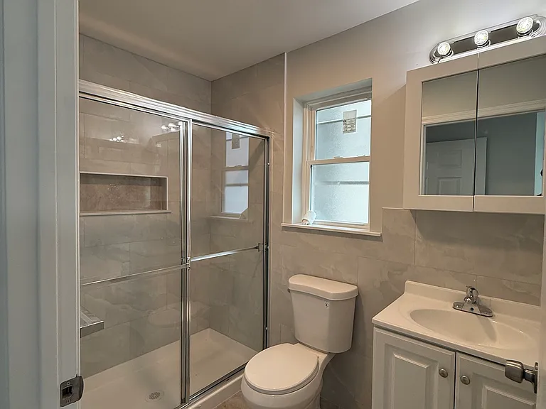 45 Graham Ave #1 — Photo 8