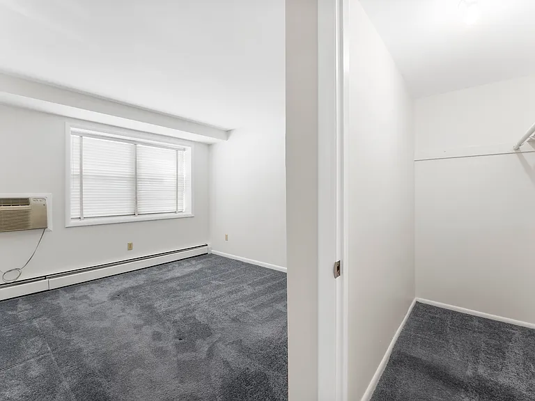 7034 Strathmore St #5 — Photo 14