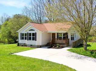 143 Meadowbreeze Rd, Corryton, TN 37721