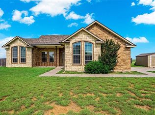 11482 NE Happy Hollow Rd, Elgin, OK 73538