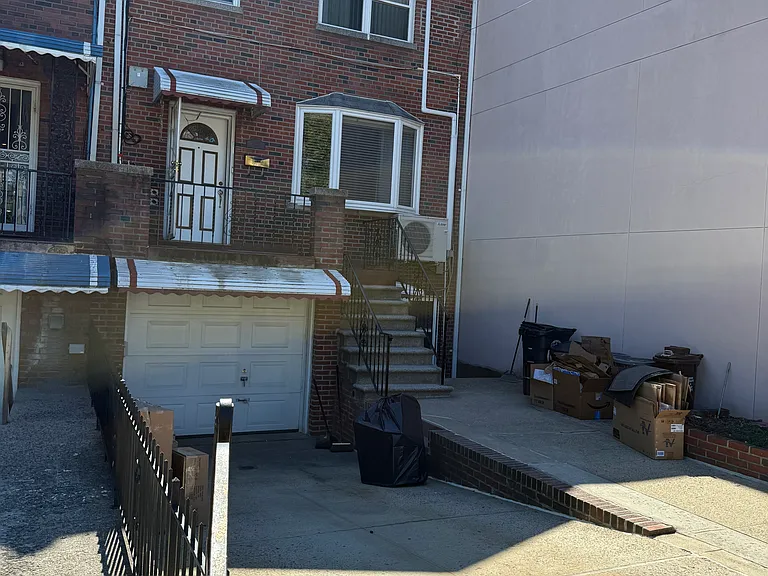 1060 Neill Ave #B — Photo 7
