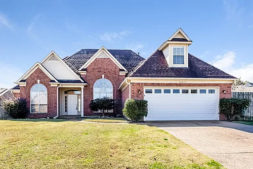 13073 Braybourne Pkwy Photo 1