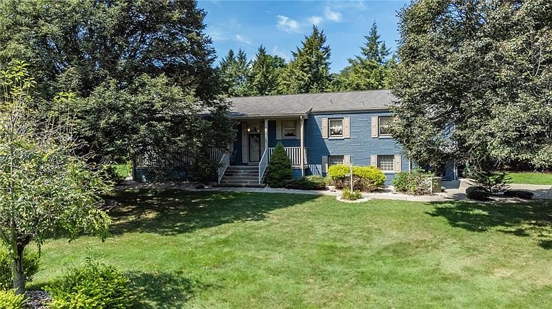 1st image of 407 Greenwood Dr