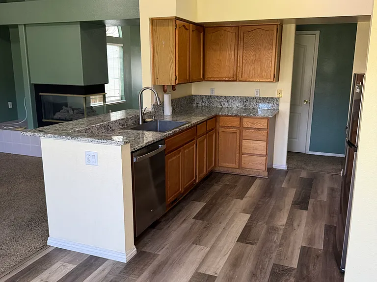 5850 Blue Horizon Dr — Photo 7