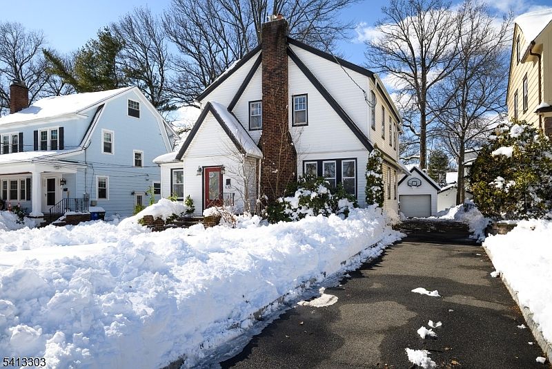 1st image of 29 S Mountain Rd