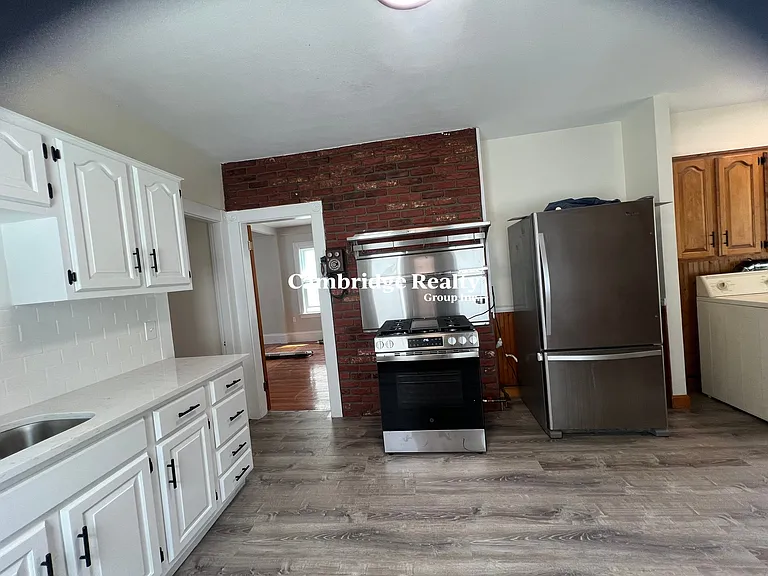 16 Edward T Sullivan Rd — Photo 3