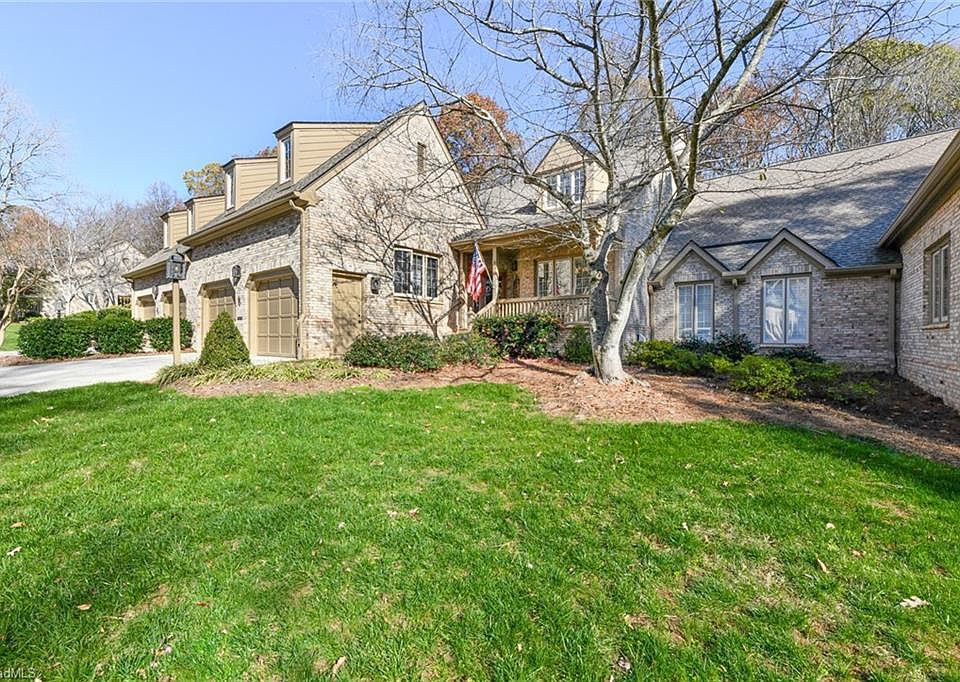 1st image of 28 Sturbridge Ln